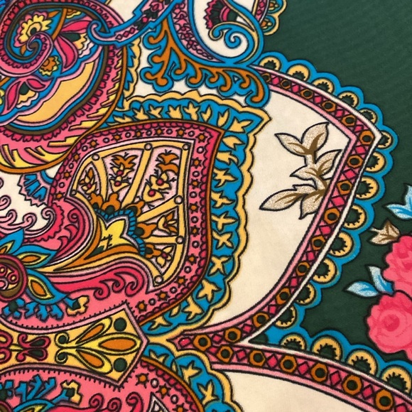 SILK Scarf - Picture 8 of 10